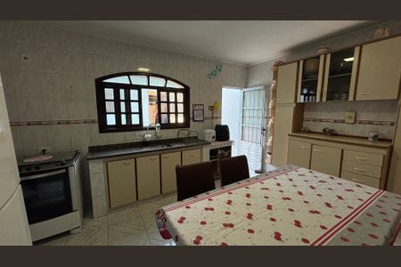 Casa à venda com 139m², 2 quartos e 8 vagasCozinha