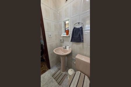 Casa à venda com 139m², 2 quartos e 8 vagasBanheiro - Area de Serviço