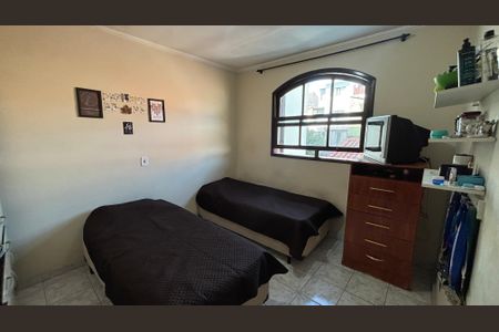 Casa à venda com 139m², 2 quartos e 8 vagasQuarto