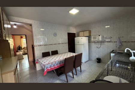 Casa à venda com 139m², 2 quartos e 8 vagasCozinha