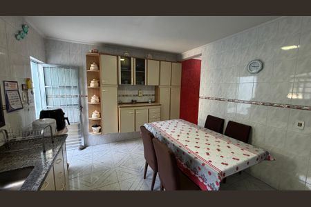 Casa à venda com 139m², 2 quartos e 8 vagasCozinha