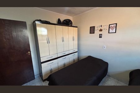 Casa à venda com 139m², 2 quartos e 8 vagasQuarto