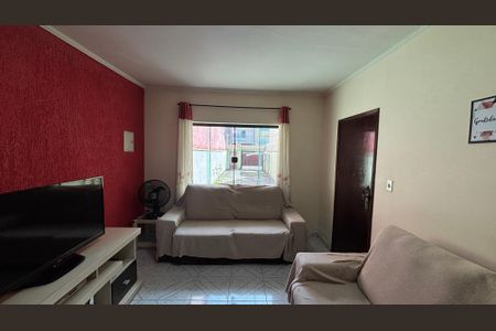 Casa à venda com 139m², 2 quartos e 8 vagasSala