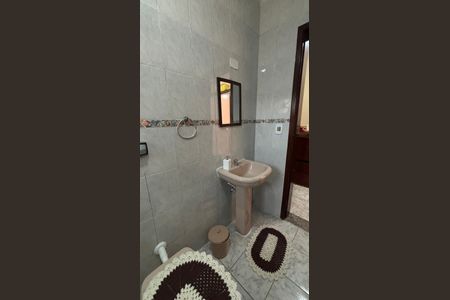 Casa à venda com 139m², 2 quartos e 8 vagasBanheiro da Suíte