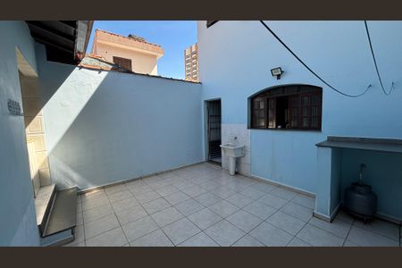 Casa à venda com 139m², 2 quartos e 8 vagasQuintal - Area de Serviço