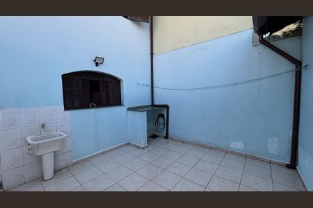 Casa à venda com 139m², 2 quartos e 8 vagasQuintal - Area de Serviço