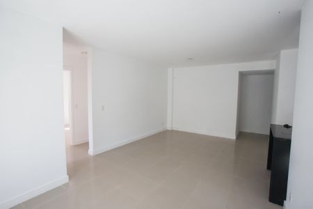Apartamento para alugar com 90m², 3 quartos e 1 vagaSala