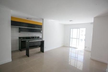 Sala de apartamento para alugar com 3 quartos, 90m² em Pechincha, Rio de Janeiro