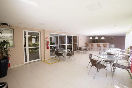 Apartamento para alugar com 90m², 3 quartos e 1 vagaÁrea comum - Salão de festas