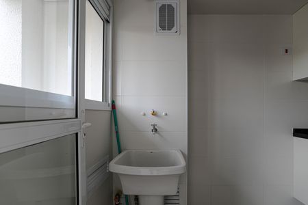 Apartamento para alugar com 57m², 2 quartos e 1 vagaÁrea de Serviço