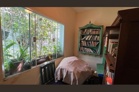 Casa à venda com 3 quartos, 104m² em Santa Barbara, Niterói