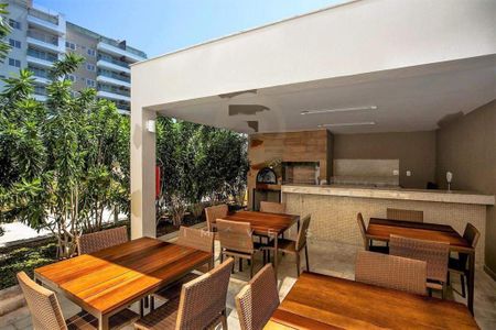 Apartamento à venda com 70m², 2 quartos e 1 vaga