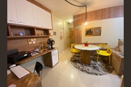 Apartamento à venda com 70m², 2 quartos e 1 vaga
