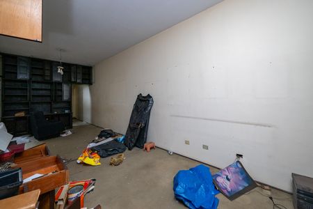 Sala de estar de casa à venda com 3 quartos, 150m² em Vila Alexandria, São Paulo