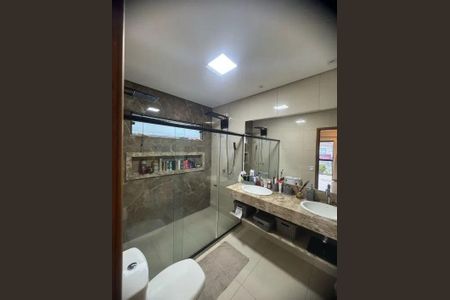 Casa à venda com 5 quartos, 221m² em Várzea das Moças, Niterói