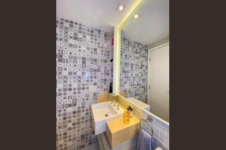 Apartamento à venda com 50m², 1 quarto e 1 vaga Apartamento à venda com 50m², 1 quarto e 1 vagaBanheiro da Suíte