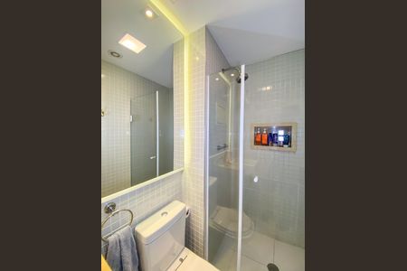 Apartamento à venda com 50m², 1 quarto e 1 vaga Apartamento à venda com 50m², 1 quarto e 1 vagaBanheiro da Suíte