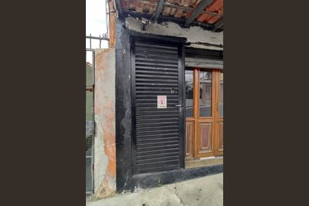 Casa à venda com 150m², 4 quartos e 1 vaga Casa à venda com 150m², 4 quartos e 1 vagaEntrada da Casa 3