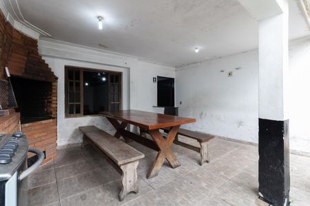 Casa à venda com 150m², 4 quartos e 1 vaga Casa à venda com 150m², 4 quartos e 1 vagaChurrasqueira da Casa 1