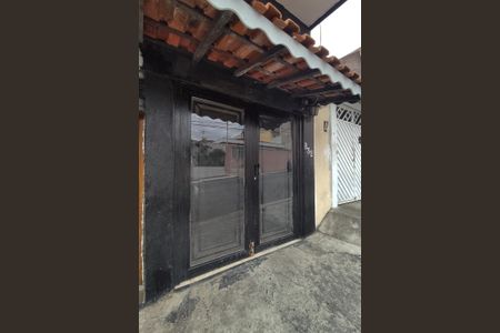 Casa à venda com 150m², 4 quartos e 1 vaga Casa à venda com 150m², 4 quartos e 1 vagaEntrada da Casa 1 e 2