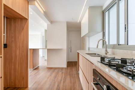 Cozinha  de apartamento para alugar com 3 quartos, 117m² em Santa Cecília, Porto Alegre