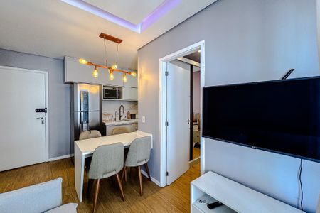 Sala de apartamento para alugar com 2 quartos, 38m² em Jardim Analia Franco, São Paulo