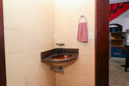 Casa para alugar com 250m², 5 quartos e 2 vagasLavabo