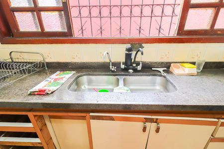 Casa para alugar com 250m², 5 quartos e 2 vagasCozinha