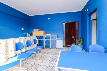 Casa para alugar com 250m², 5 quartos e 2 vagasEscritório