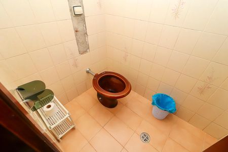 Casa para alugar com 250m², 5 quartos e 2 vagasLavabo