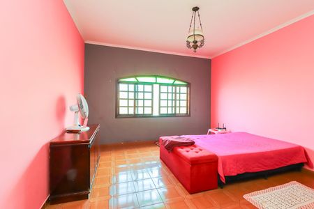 Casa para alugar com 250m², 5 quartos e 2 vagasQuarto 4