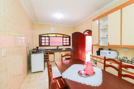 Casa para alugar com 250m², 5 quartos e 2 vagasCozinha