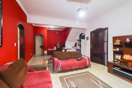 Casa para alugar com 250m², 5 quartos e 2 vagasSala