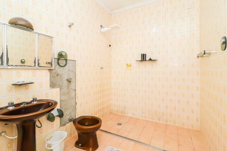 Casa para alugar com 250m², 5 quartos e 2 vagasBanheiro 2