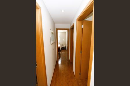 Apartamento à venda com 105m², 3 quartos e 2 vagasCorredor