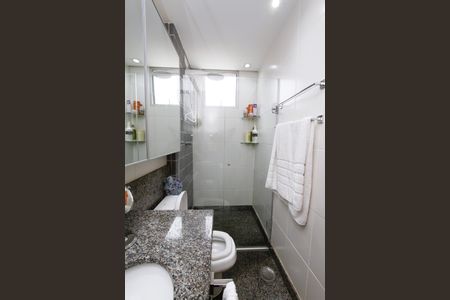 Apartamento à venda com 105m², 3 quartos e 2 vagasBanheiro da Suíte