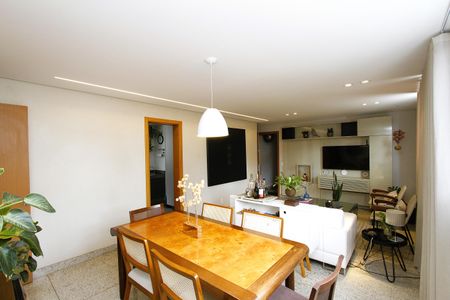 Apartamento à venda com 105m², 3 quartos e 2 vagasSala