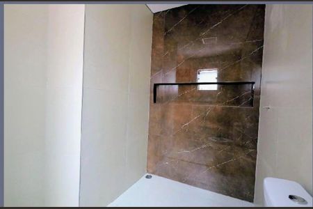 Casa para alugar com 164m², 3 quartos e 2 vagasBanheiro 