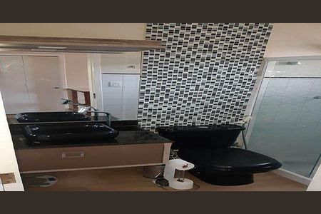 Casa à venda com 2 quartos, 55m² em Sapê, Niterói