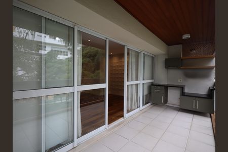 Apartamento à venda com 132m², 2 quartos e 2 vagasVaranda da Sala