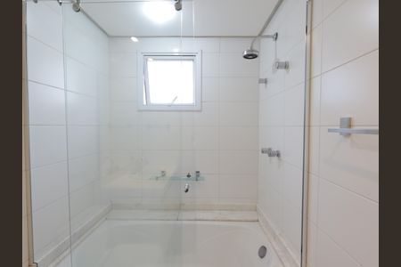 Apartamento à venda com 132m², 2 quartos e 2 vagasBanheiro da Suíte 2