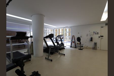 Apartamento à venda com 132m², 2 quartos e 2 vagasÁrea comum - Academia