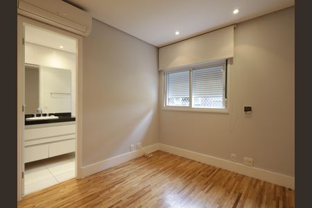 Apartamento à venda com 132m², 2 quartos e 2 vagasSuíte 1