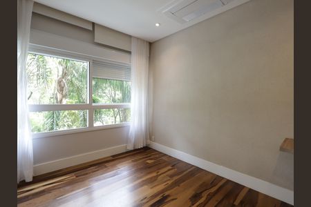 Apartamento à venda com 132m², 2 quartos e 2 vagasEscritório