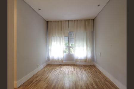 Apartamento à venda com 132m², 2 quartos e 2 vagasSuíte 2