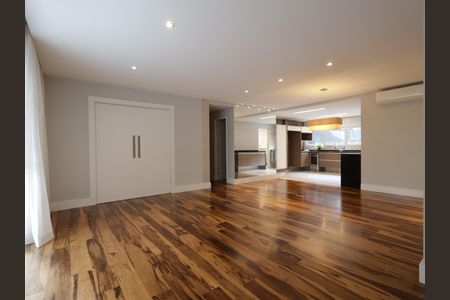 Apartamento à venda com 132m², 2 quartos e 2 vagasSala