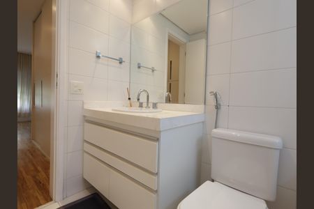 Apartamento à venda com 132m², 2 quartos e 2 vagasBanheiro da Suíte 2