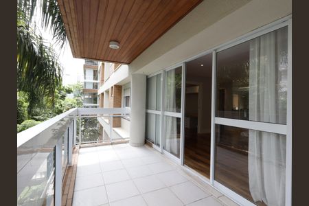 Apartamento à venda com 132m², 2 quartos e 2 vagasVaranda da Sala
