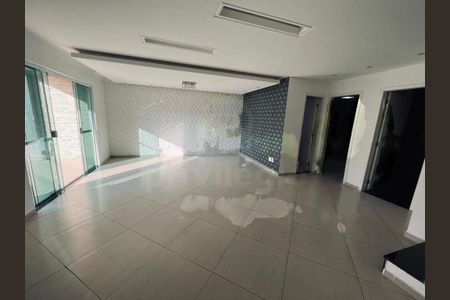 Casa à venda com 3 quartos, 173m² em Vargem Pequena, Rio de Janeiro