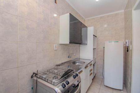 Cozinha de kitnet/studio para alugar com 1 quarto, 32m² em Passo D’areia, Porto Alegre